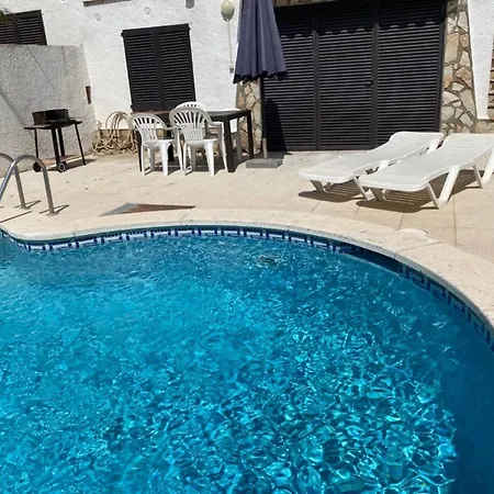 Сasa de vacaciones Casa Saguer L' Escala